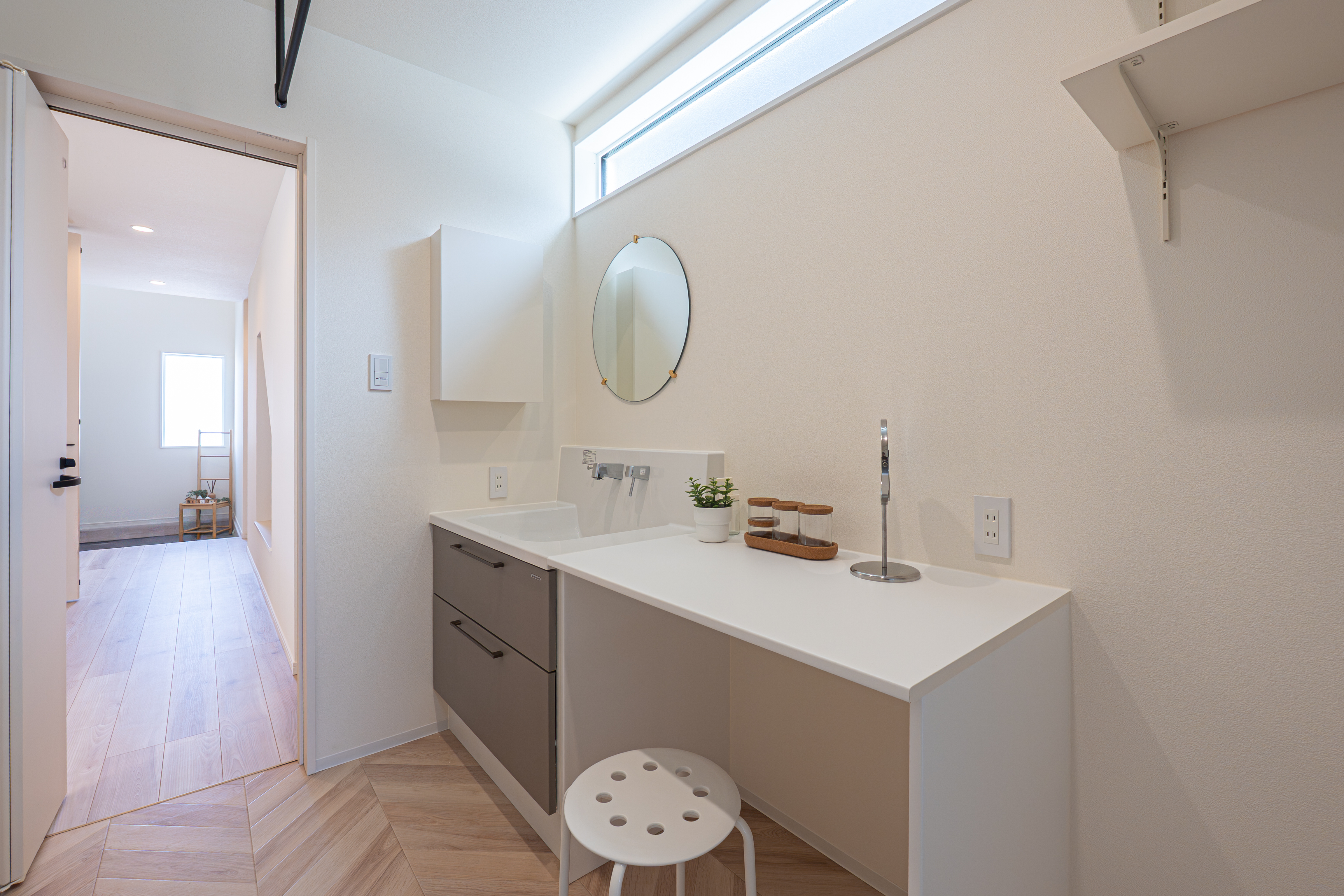 【西区今津】今津の青。と白い家