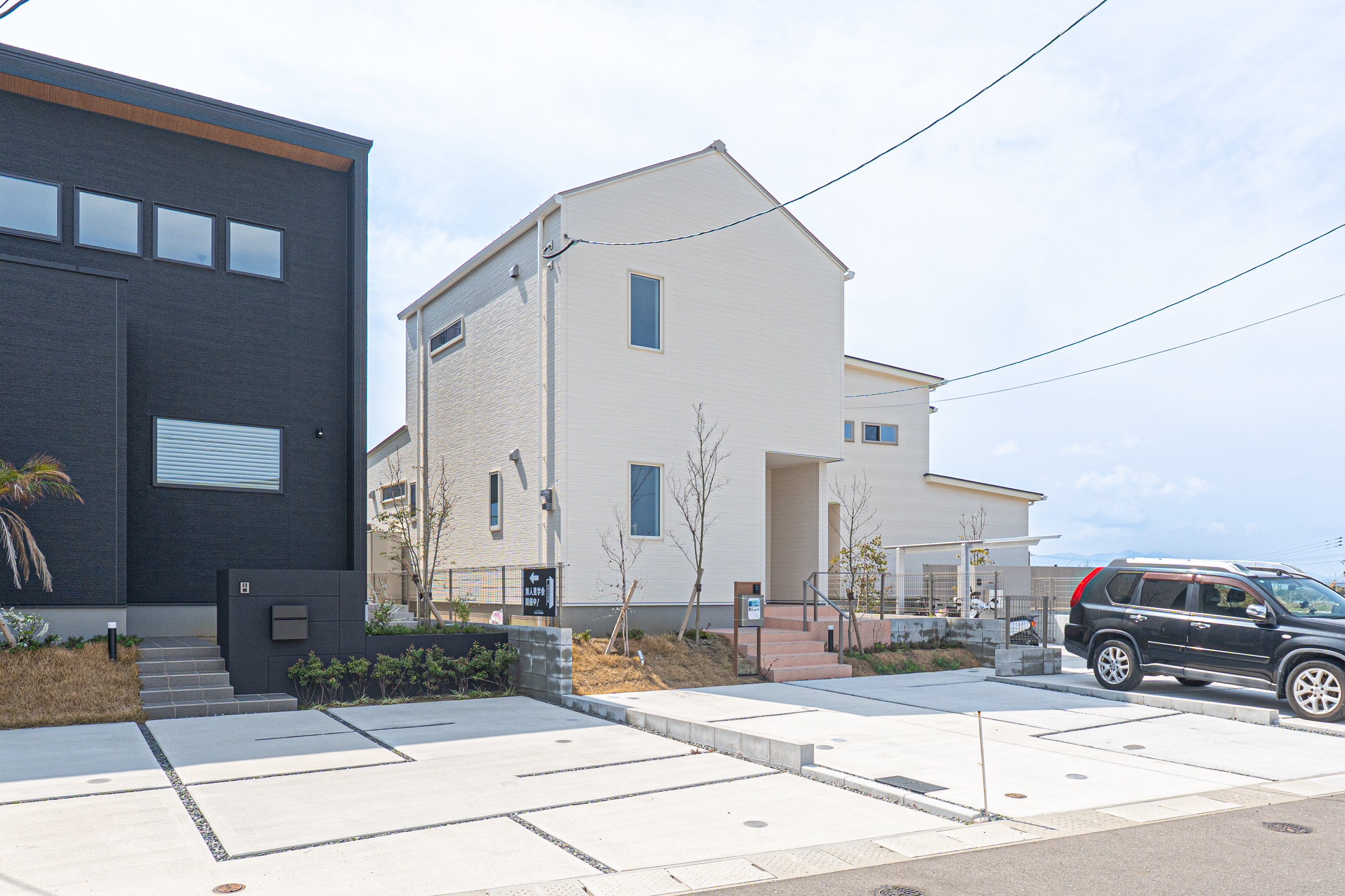 【西区今津】今津の青。と白い家