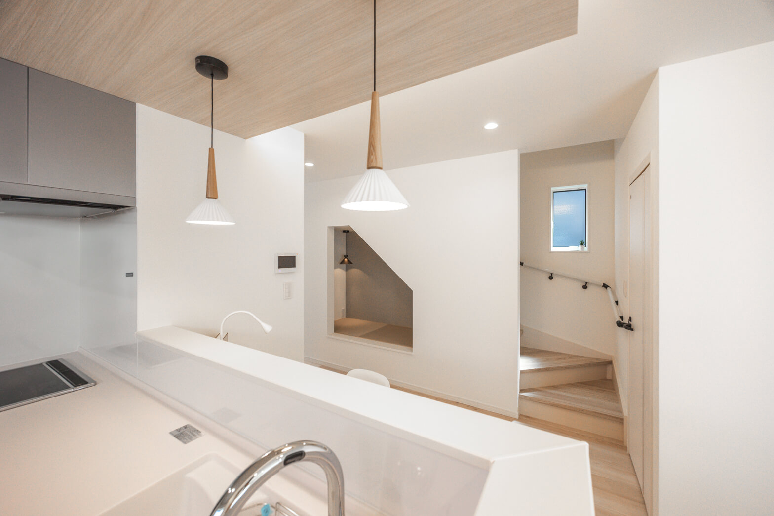 福岡県福岡市の小上がりヌックがある家
小上がりヌック
下がり天井
パントリー
カップボード