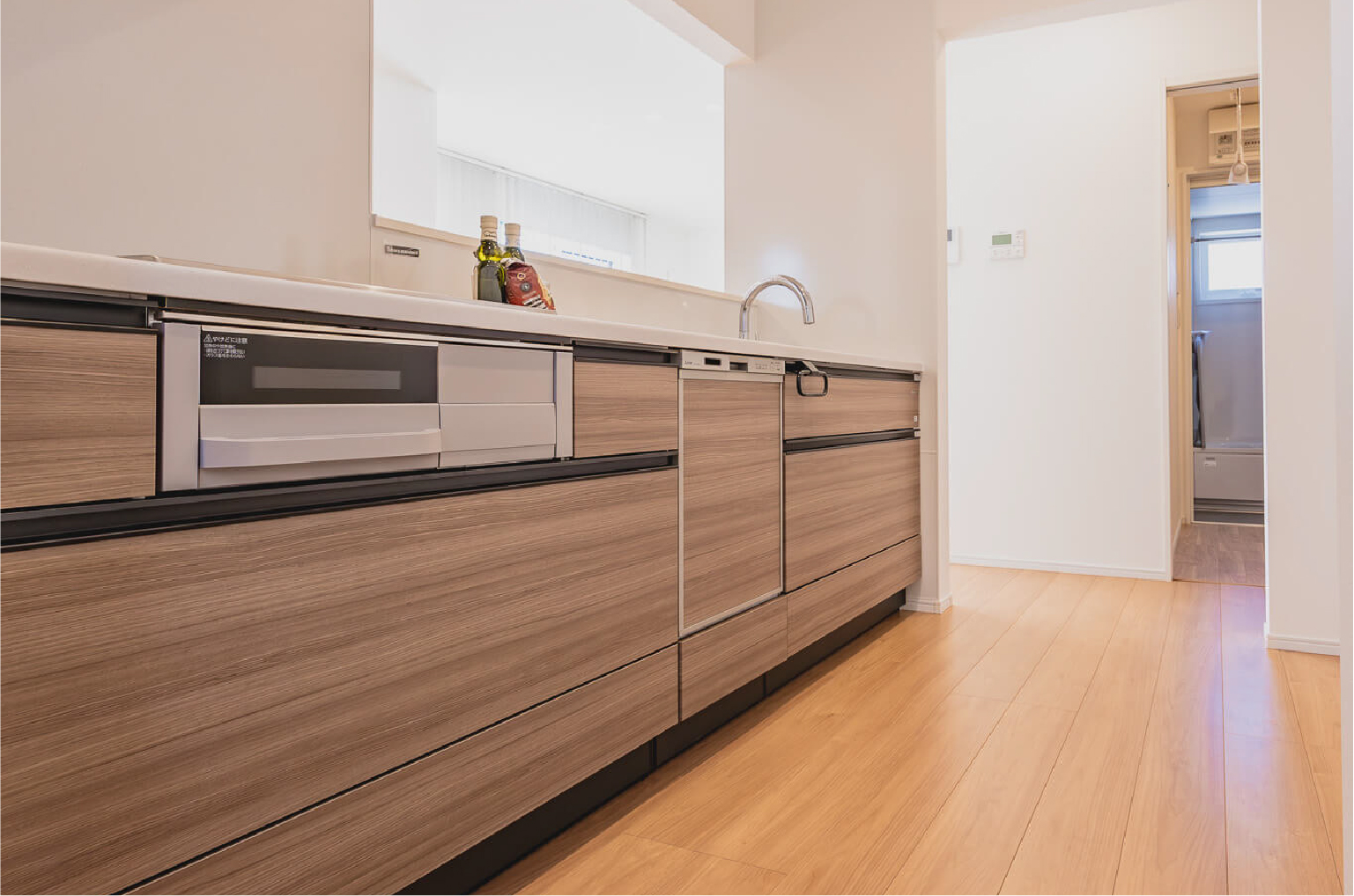 福岡県糸島市の注文住宅
2階リビング
カウンター
食洗機
書斎